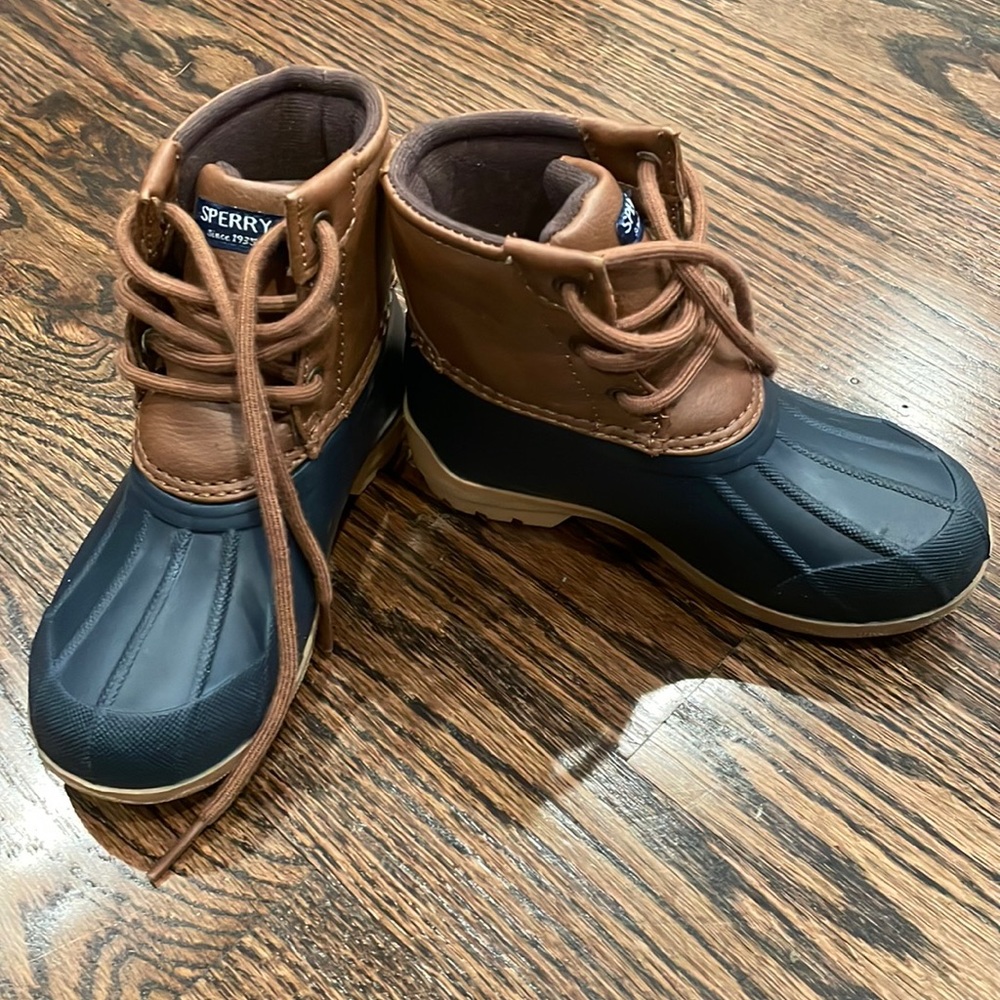 Sperry boots